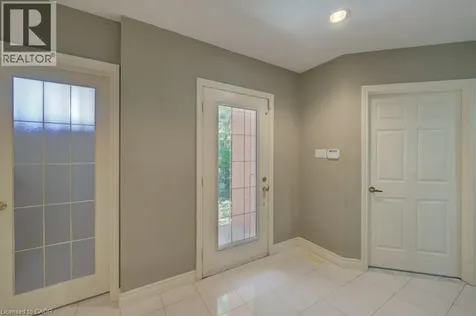 14 Antrim Court East Caledon ON L7C 1R1