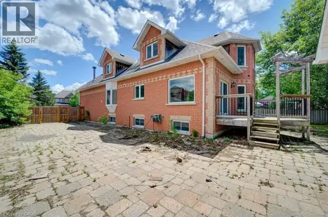 14 Antrim Court East Caledon ON L7C 1R1