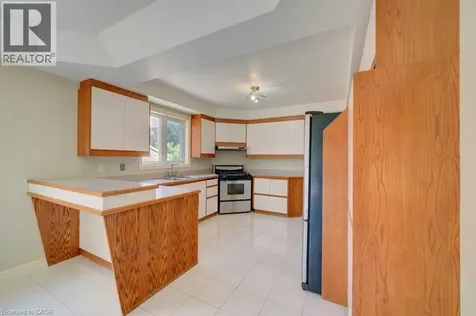 14 Antrim Court East Caledon ON L7C 1R1