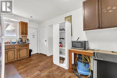 94 Gage Avenue Kitchener ON N2G 2E2