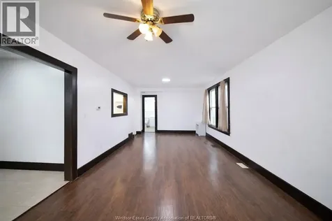 3463 Harris Street Windsor ON N9C 1N6