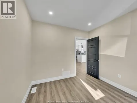 1568 York Street Windsor ON N8X 1W4