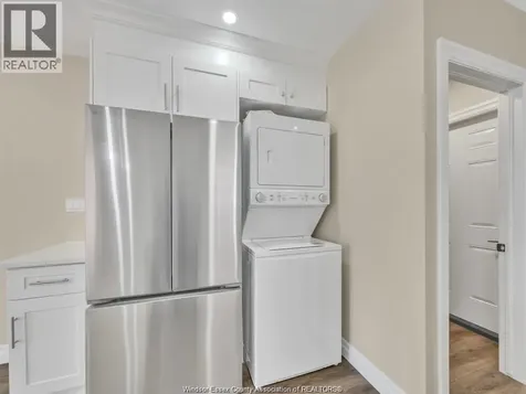 1568 York Street Windsor ON N8X 1W4