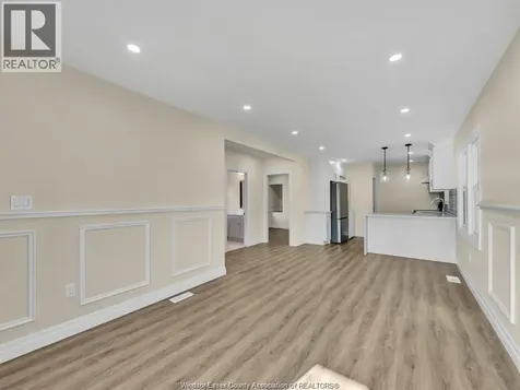 1568 York Street Windsor ON N8X 1W4