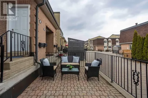 2170 Bromsgrove Road Mississauga (clarkson) ON L5J 4J2