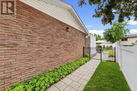 680 Lomond Crescent Burlington (shoreacres) ON L7L 2P1