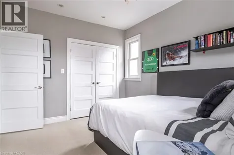 10 Beulah Avenue Hamilton ON L8P 4G9