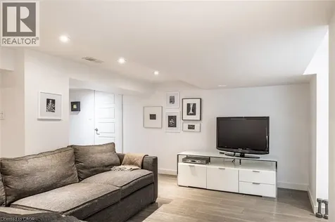 10 Beulah Avenue Hamilton ON L8P 4G9