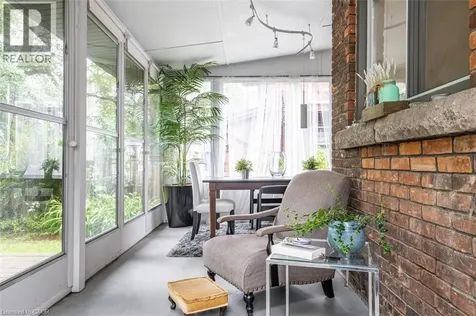 10 Beulah Avenue Hamilton ON L8P 4G9