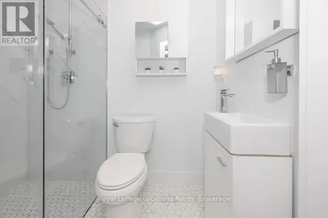73 Fernbrook Drive Wasaga Beach ON L9Z 1G5