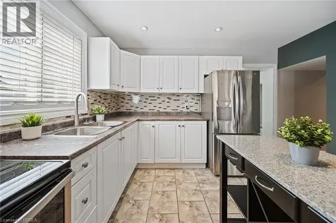 44 Lawrence Street Brantford ON N3R 1A7
