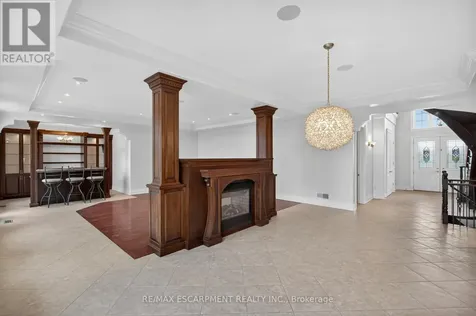 803 Ridge Road Hamilton ON L8J 2Y3