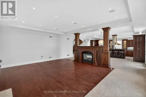 803 Ridge Road Hamilton ON L8J 2Y3