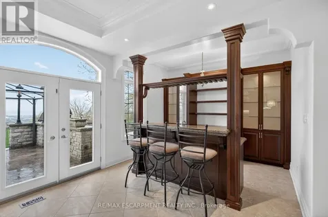 803 Ridge Road Hamilton ON L8J 2Y3