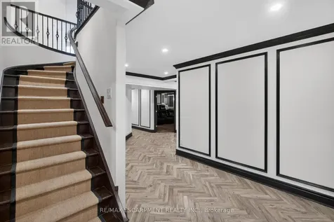 803 Ridge Road Hamilton ON L8J 2Y3