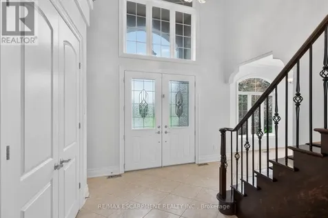 803 Ridge Road Hamilton ON L8J 2Y3