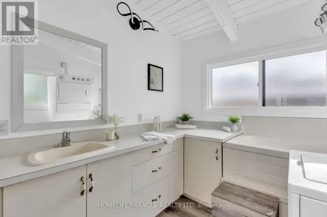 72 Massey Avenue Kitchener ON N2C 1M3