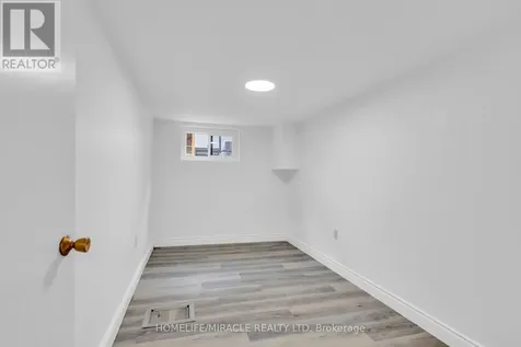 72 Massey Avenue Kitchener ON N2C 1M3