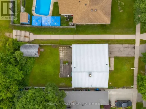 72 Massey Avenue Kitchener ON N2C 1M3