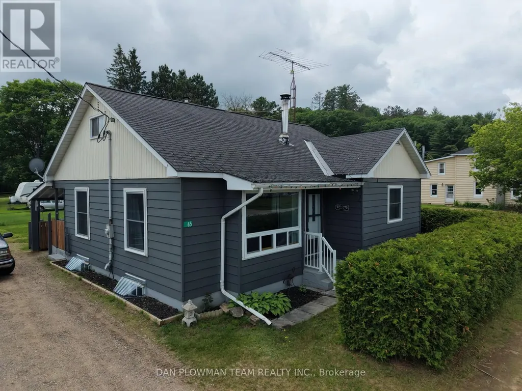 65 Inglis Street Madawaska Valley ON K0J 2M0