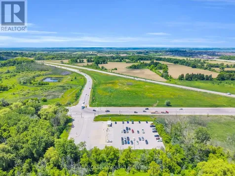 22413 Woodbine Avenue East Gwillimbury ON L4P 3E9