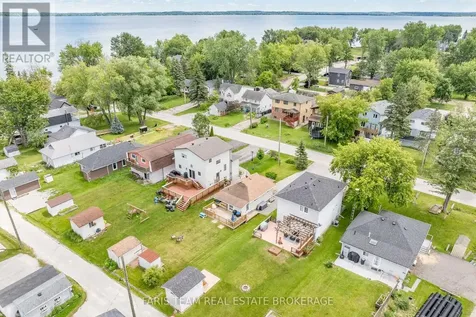 1066 Wood Street Innisfil ON L0L 1K0