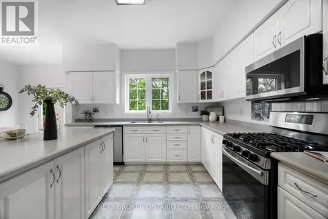 118 Bayview Avenue Georgina (keswick South) ON L4P 2S9