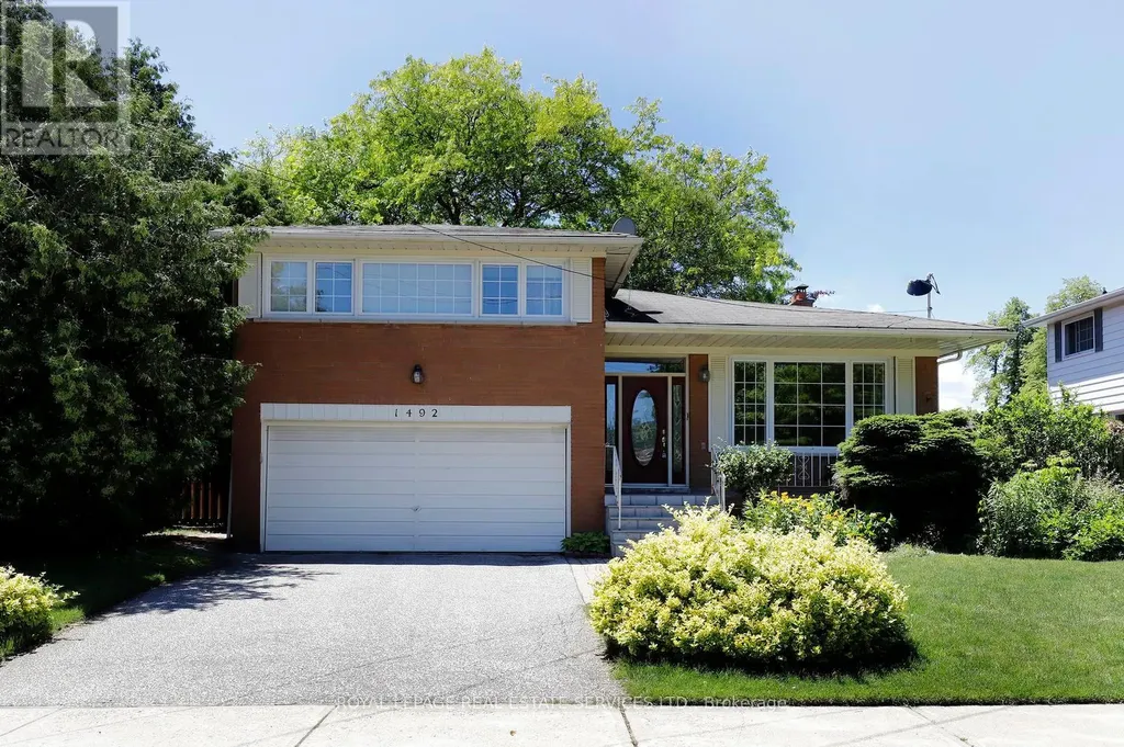 1492 Hillgrove Road Mississauga (clarkson) ON L5J 3M1
