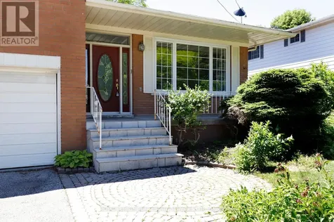 1492 Hillgrove Road Mississauga (clarkson) ON L5J 3M1