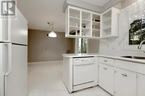 1492 Hillgrove Road Mississauga (clarkson) ON L5J 3M1