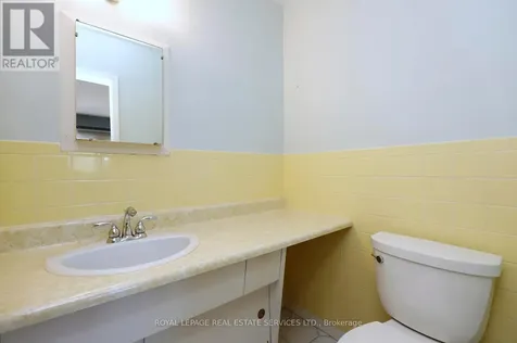 1492 Hillgrove Road Mississauga (clarkson) ON L5J 3M1