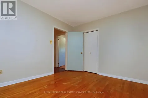 1492 Hillgrove Road Mississauga (clarkson) ON L5J 3M1