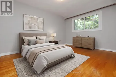 1492 Hillgrove Road Mississauga (clarkson) ON L5J 3M1