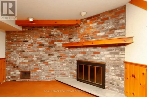 1492 Hillgrove Road Mississauga (clarkson) ON L5J 3M1