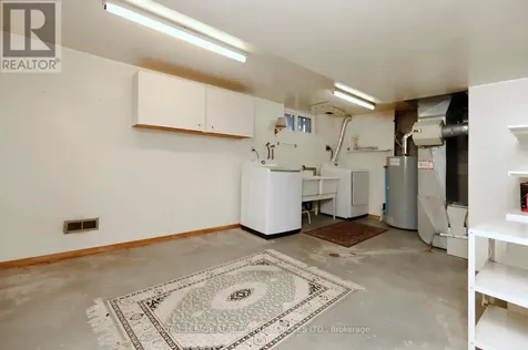 1492 Hillgrove Road Mississauga (clarkson) ON L5J 3M1