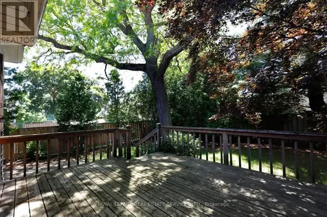 1492 Hillgrove Road Mississauga (clarkson) ON L5J 3M1