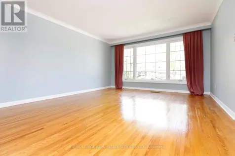 1492 Hillgrove Road Mississauga (clarkson) ON L5J 3M1