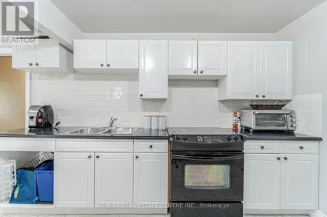 1904 Balsam Avenue Mississauga (clarkson) ON L5J 1L2