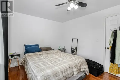 1904 Balsam Avenue Mississauga (clarkson) ON L5J 1L2