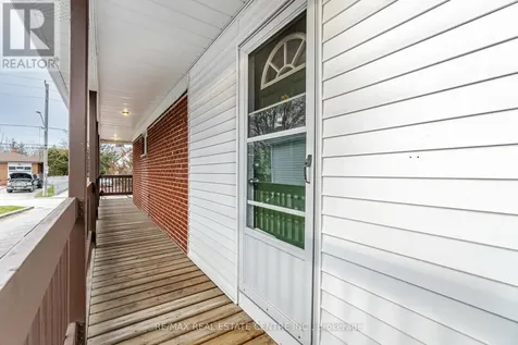 1904 Balsam Avenue Mississauga (clarkson) ON L5J 1L2