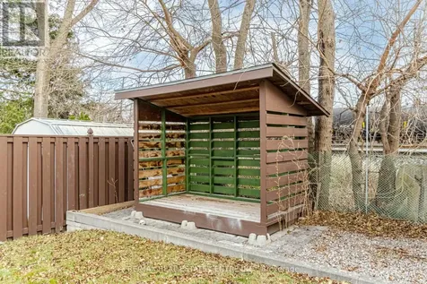 1904 Balsam Avenue Mississauga (clarkson) ON L5J 1L2