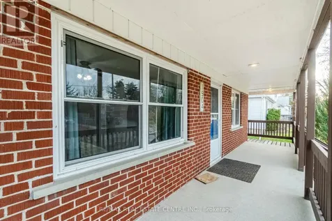 1904 Balsam Avenue Mississauga (clarkson) ON L5J 1L2