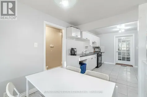 1904 Balsam Avenue Mississauga (clarkson) ON L5J 1L2