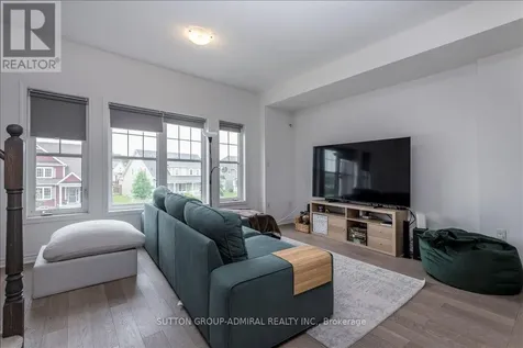 26 Village Gate Drive Wasaga Beach ON L9Z 0J7