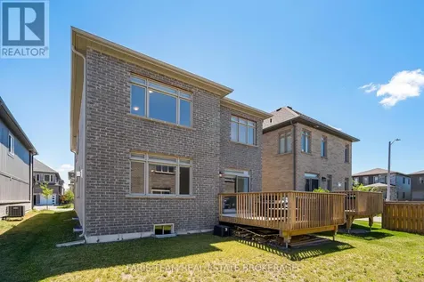 77 Alaskan Heights Barrie ON L9J 0H9