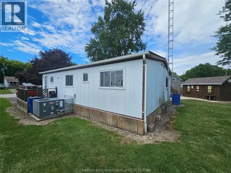 8-10 Henry Street Wallaceburg ON N8A 1C3