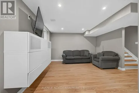 4223 Kelly Farm Drive Ottawa ON K1T 0A5