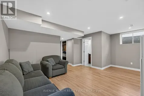 4223 Kelly Farm Drive Ottawa ON K1T 0A5