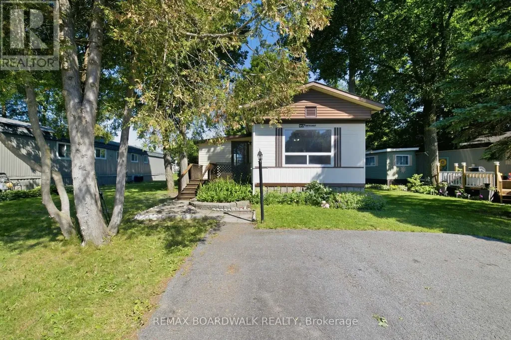 516 Maplegrove Road Carleton Place ON K7C 4R4