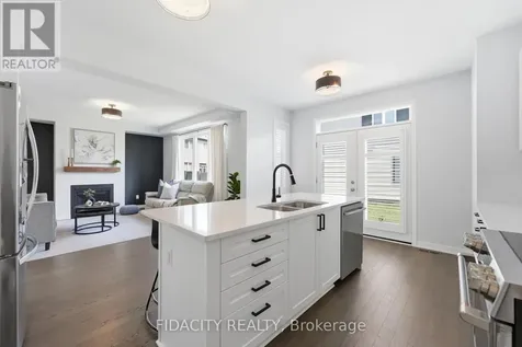 1002 Curraglass Walk Ottawa ON K2S 3A6